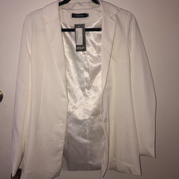 Brand new NastyGal white blazer! - Picture 2 of 3
